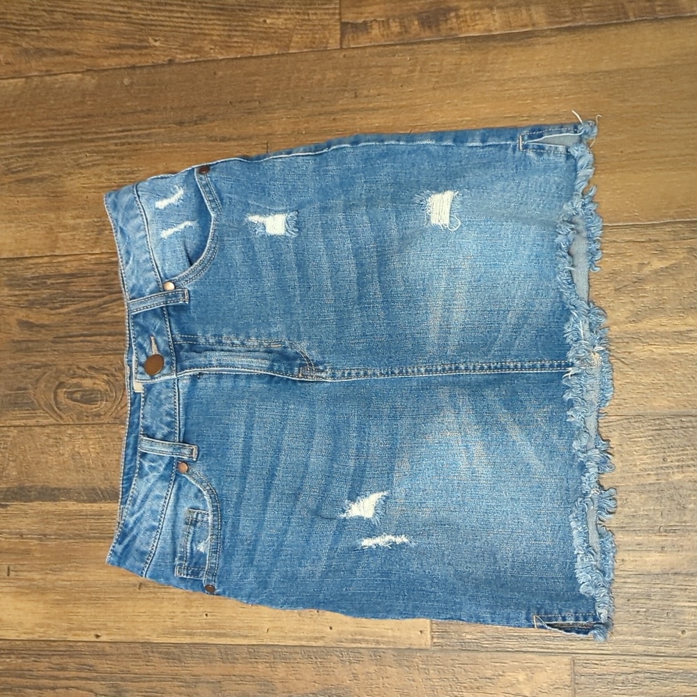 Wonderly Distressed Jean Skirt womans size 27